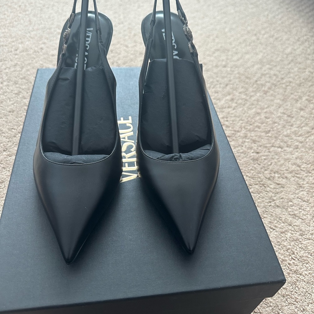 Black Leather Pointed Slingback Heels - Picture 3 of 3